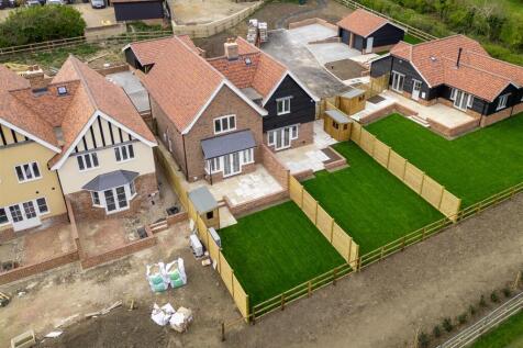 250412 - Halls Close, Braughing - 07.jpg