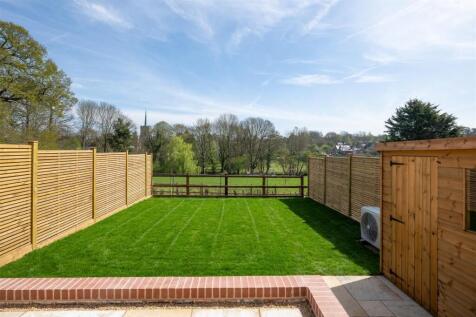 250412 - Halls Close, Braughing - 04.jpg