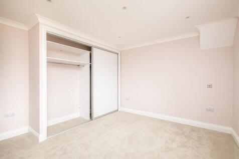 250412 - Halls Close, Braughing - 17.jpg