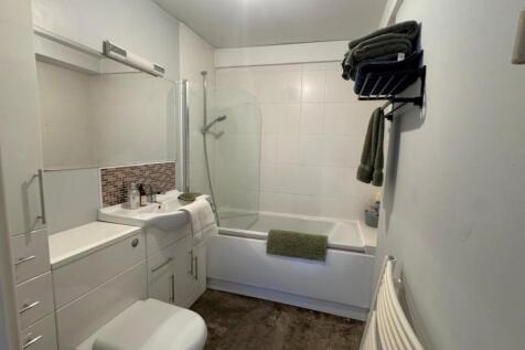 bathroom.jpeg