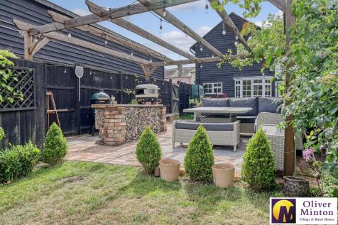 Delightful Rear Garden