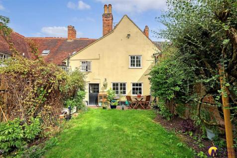 Pretty Rear Garden