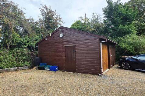 Detached Double Garage