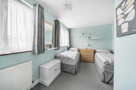 1356933-2-68e4ffe...