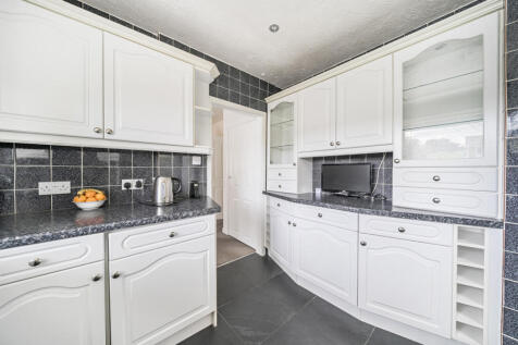 1356933-19-68e501...