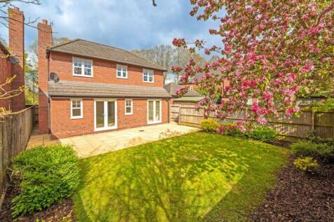 Detached 4 bed 2 ...