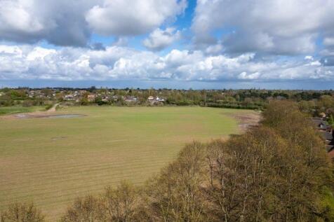 Detached 4 bed 2 ...