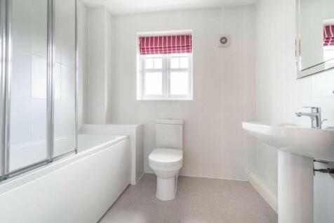 Detached 4 bed 2 ...