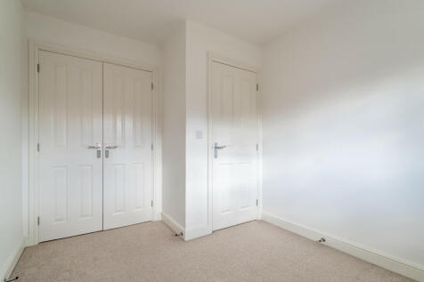 Detached 4 Bed 2 ...
