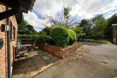 Maize Cottage Pat...