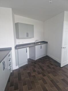 1 Bed Flat Cheste...