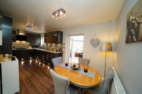 Kitchen Diner 2