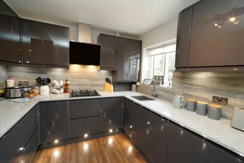 Kitchen Diner 3