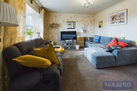 CAM04378G0-PR0012-STILL007.jpg