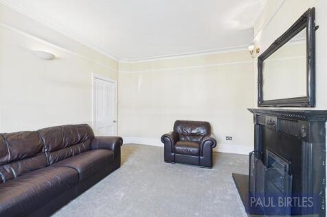 CAM04378G0-PR0140-STILL015.jpg