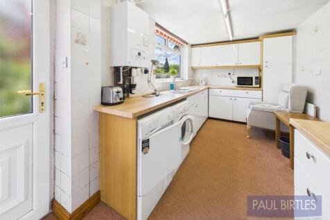 CAM01301G0-PR0615-STILL005.jpg