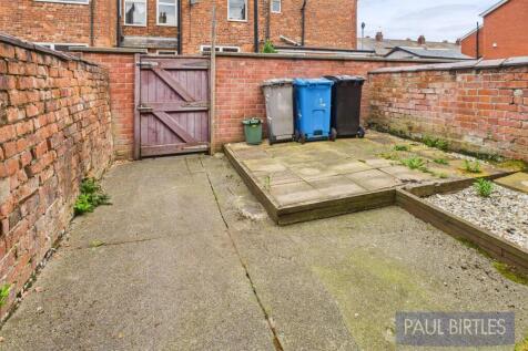 CAM01301G0-PR0620-STILL015.jpg