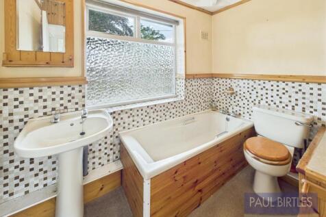 CAM01301G0-PR0642-STILL016.jpg