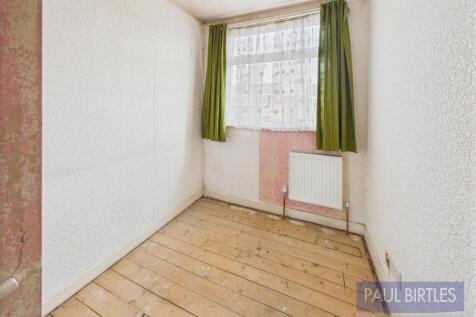 CAM01301G0-PR0645-STILL005.jpg
