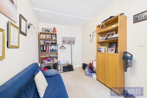 CAM04378G0-PR0211-STILL016.jpg