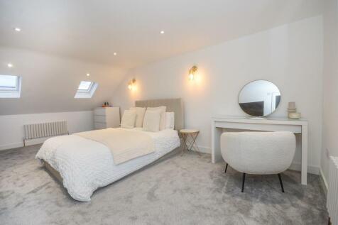 Master bedroom.jpg