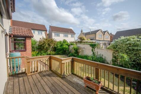 Rear garden pic 2.jpg