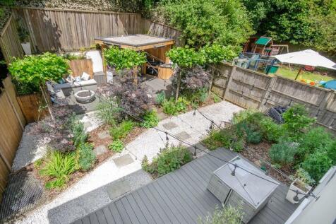 Rear garden..jpg