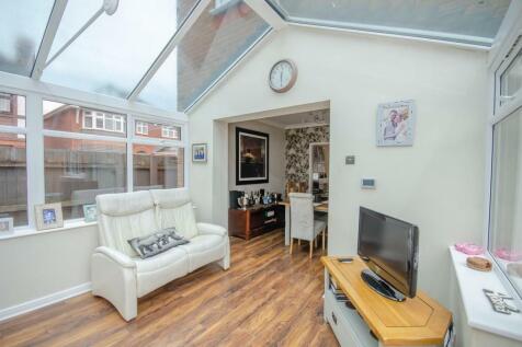 Conservatory pic 2.jpg