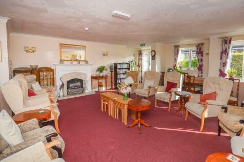 Communal lounge pic 2.jpg