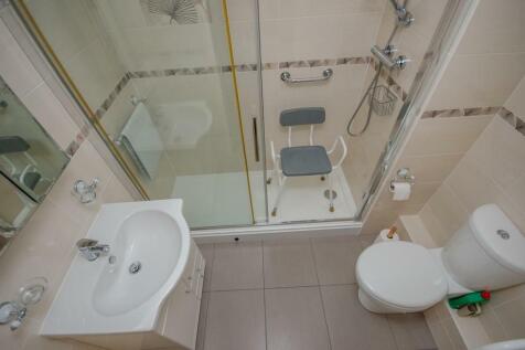 Shower room.jpg