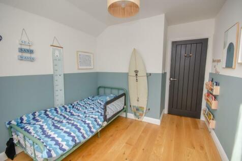 Bedroom three pic 2.jpg