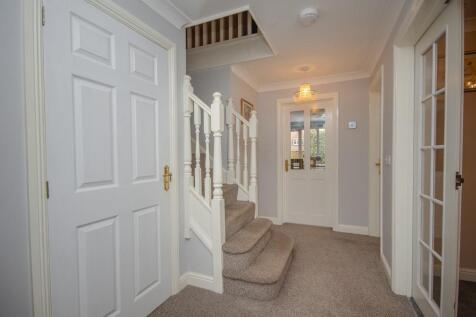 Entrance hall.jpg