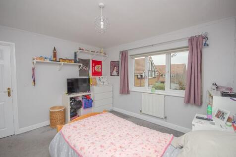 Bedroom three pic 2.jpg
