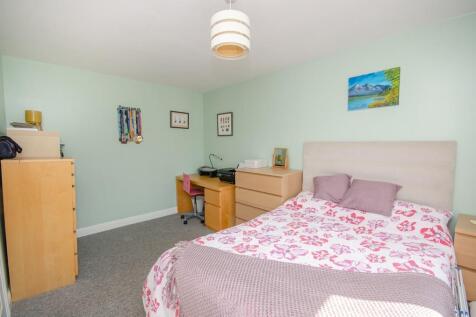 Bedroom four pic 2.jpg