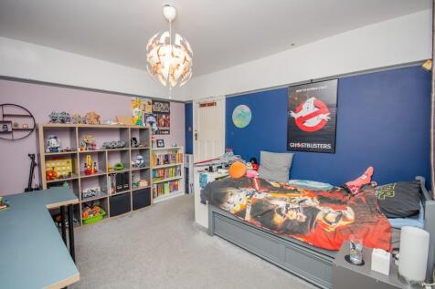 Bedroom 2 pic 2.jpg