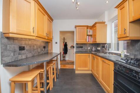 Kitchen pic 2.jpg