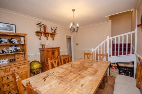 Dining room.jpg