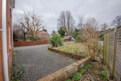 Front garden.jpg
