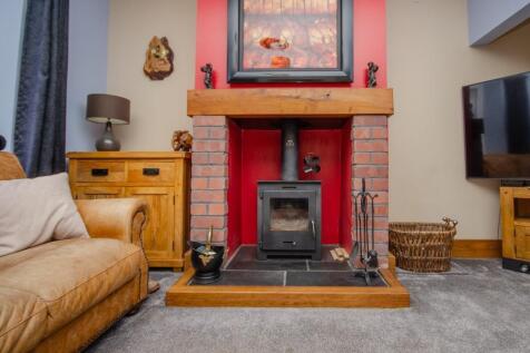 Lounge fireplace.jpg