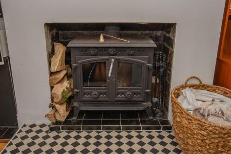 Fireplace.jpg