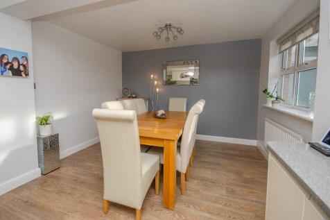 Dining area.jpg