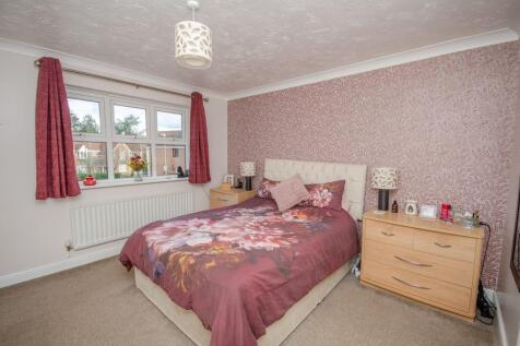 Master bedroom.jpg