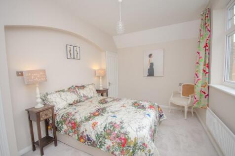 Bedroom one pic 3.jpg