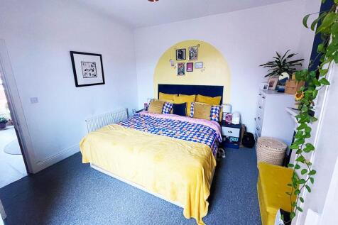 Bedroom one.jpg