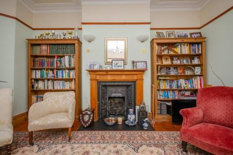 Lounge fireplace.jpg