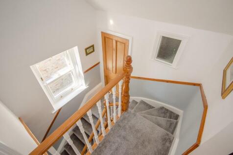 First floor landing.jpg