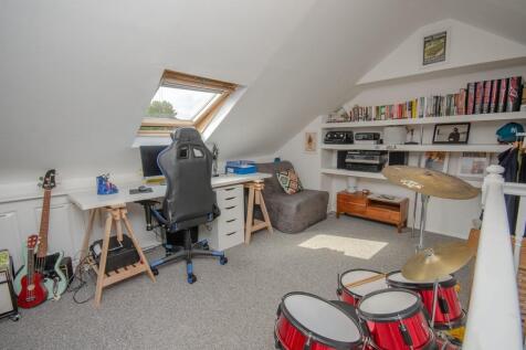 Loft room.jpg