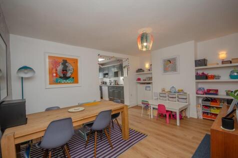 Dining area.jpg