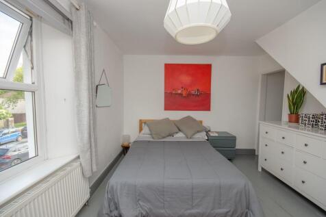 Bedroom one.jpg