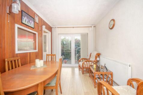 Dining area.jpg